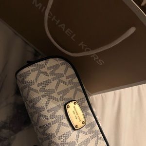 Michael Kors cosmetic bag